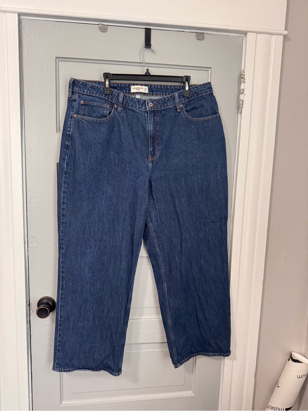 Abercrombie & Fitch Women’s Curve Love High Rise Loose Jean